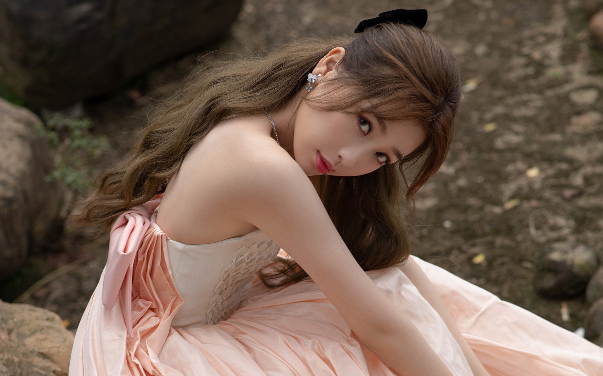 JIU YOU GAME-_酷炫光影漂移车：夜晚中的极致速度感_，光源漂移